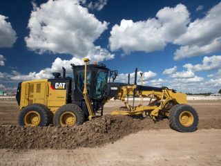 grader-gc2368f973_640-320×240
